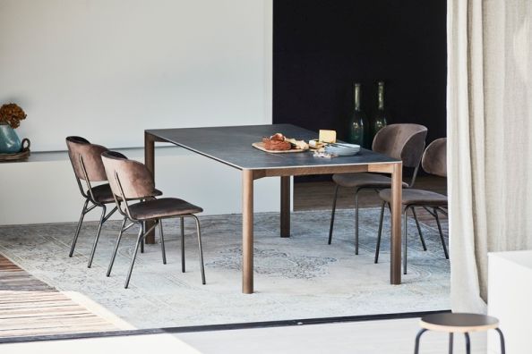 Radius Tisch Jan Kurtz