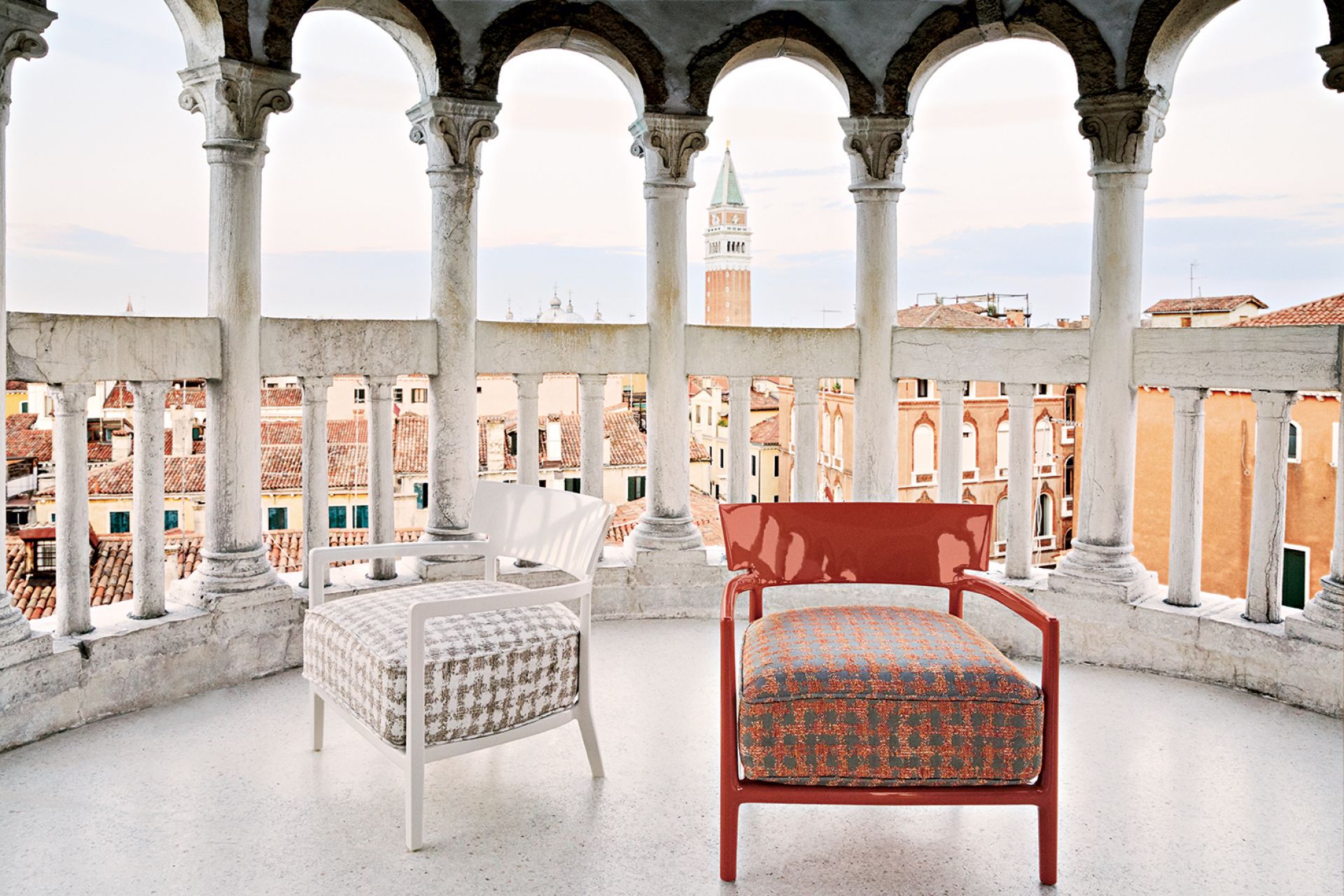 Cara Fancy Sessel Kartell Rostbraun