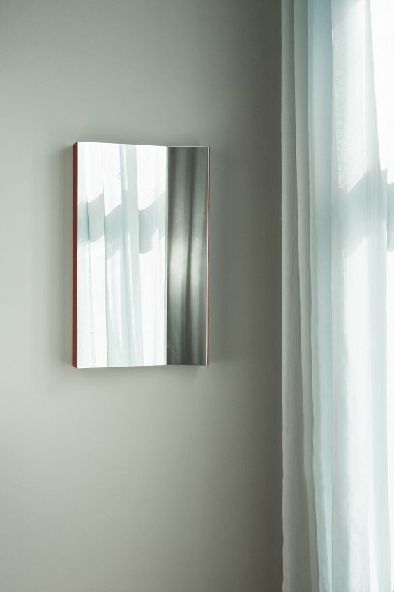 Mimesis Mirror Spiegel Please Wait to be Seated