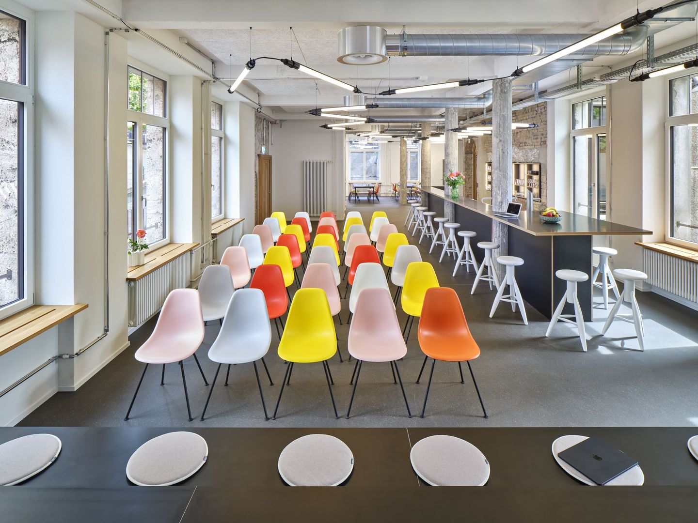 Eames Fiberglass Chair DSX Stuhl Vitra