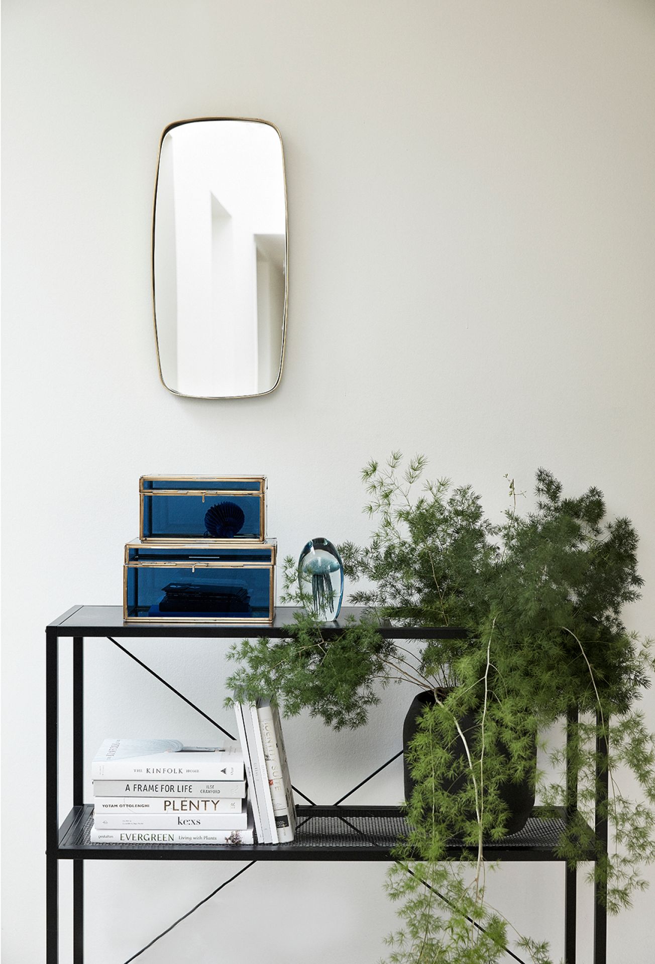 Mirror Brass Wandspiegel Hübsch Interior EINZELSTÜCKE