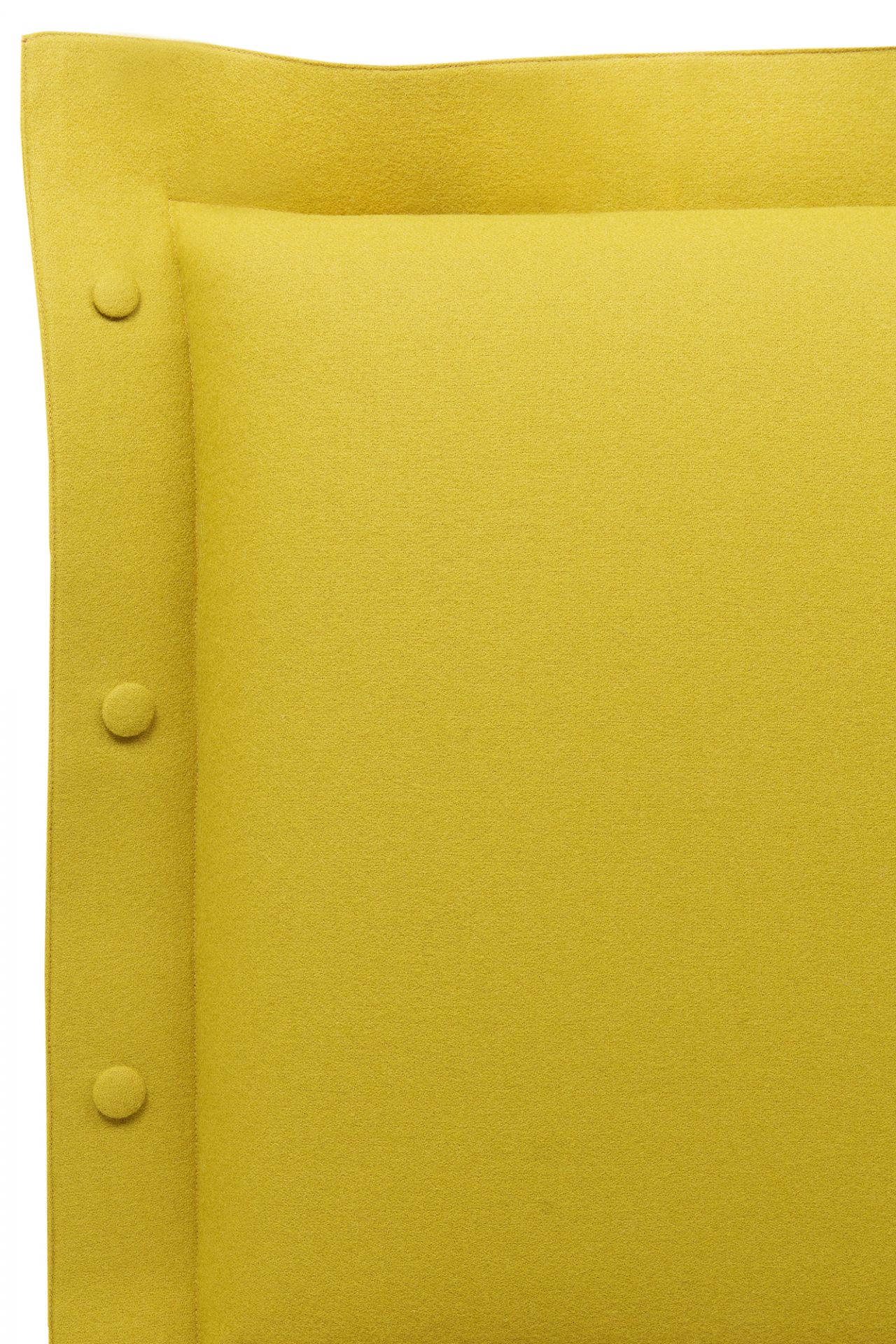 Pure Bett Eiche 180x200 cm mit Polsterbezug für Kopfteil Hans Hansen Velito Messing