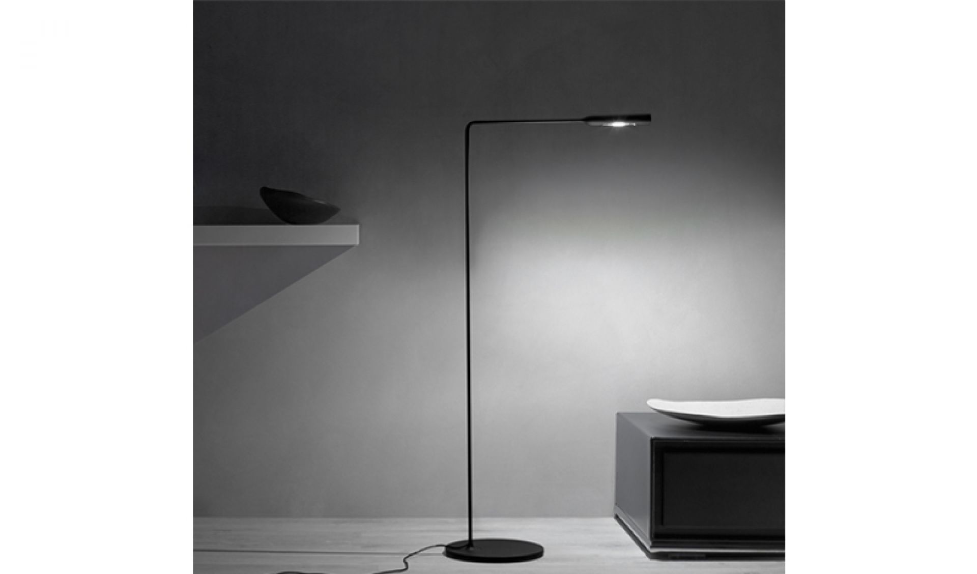 Flo Lounge Stehleuchte Lumina
