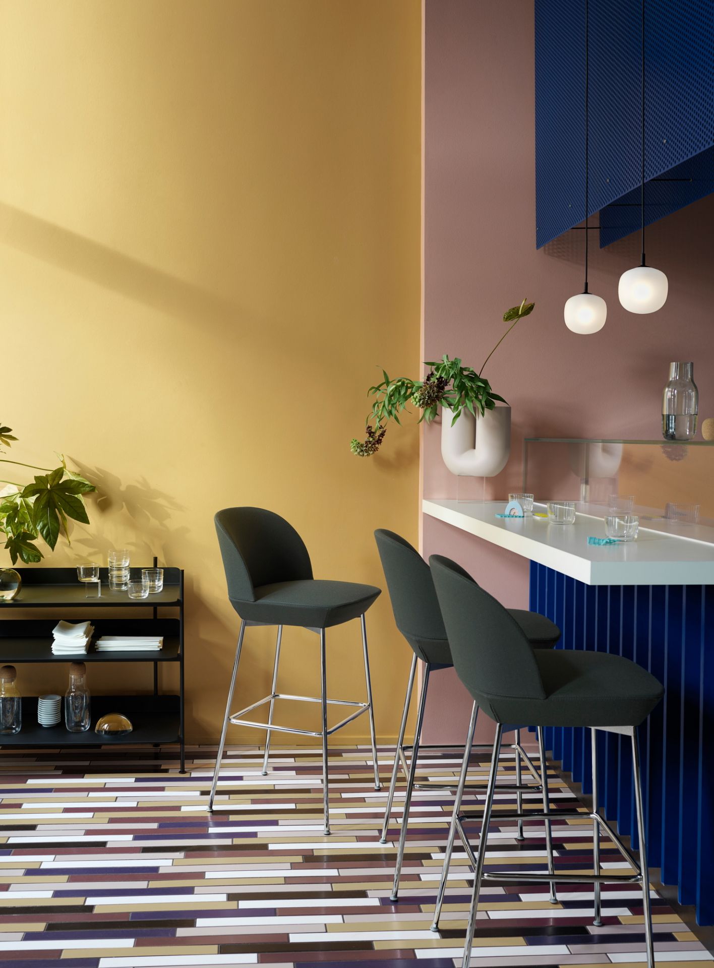 Oslo Bar Stool Barhocker H 75 cm Muuto