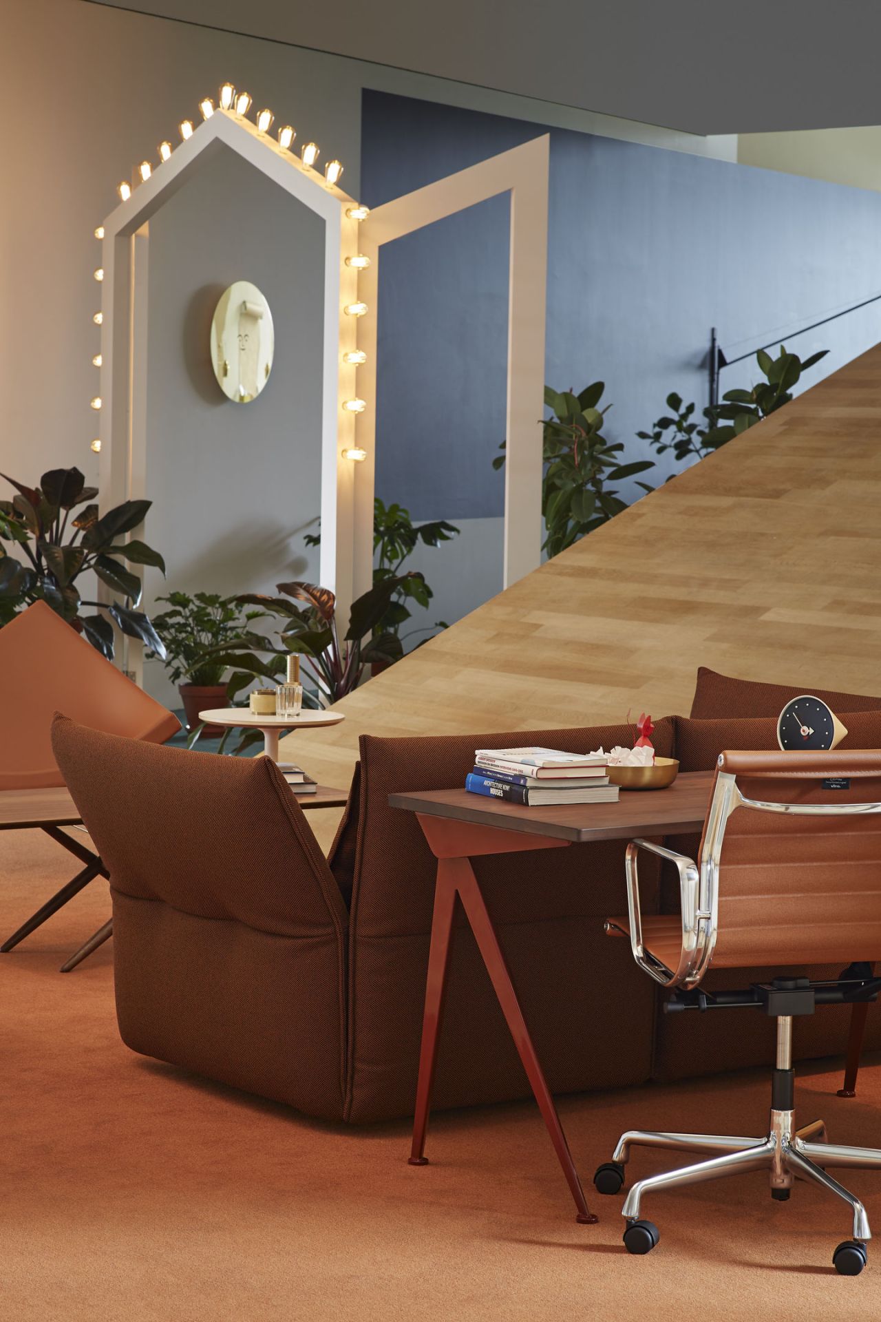 Aluminium Chair EA 107 / EA107 Stuhl Vitra