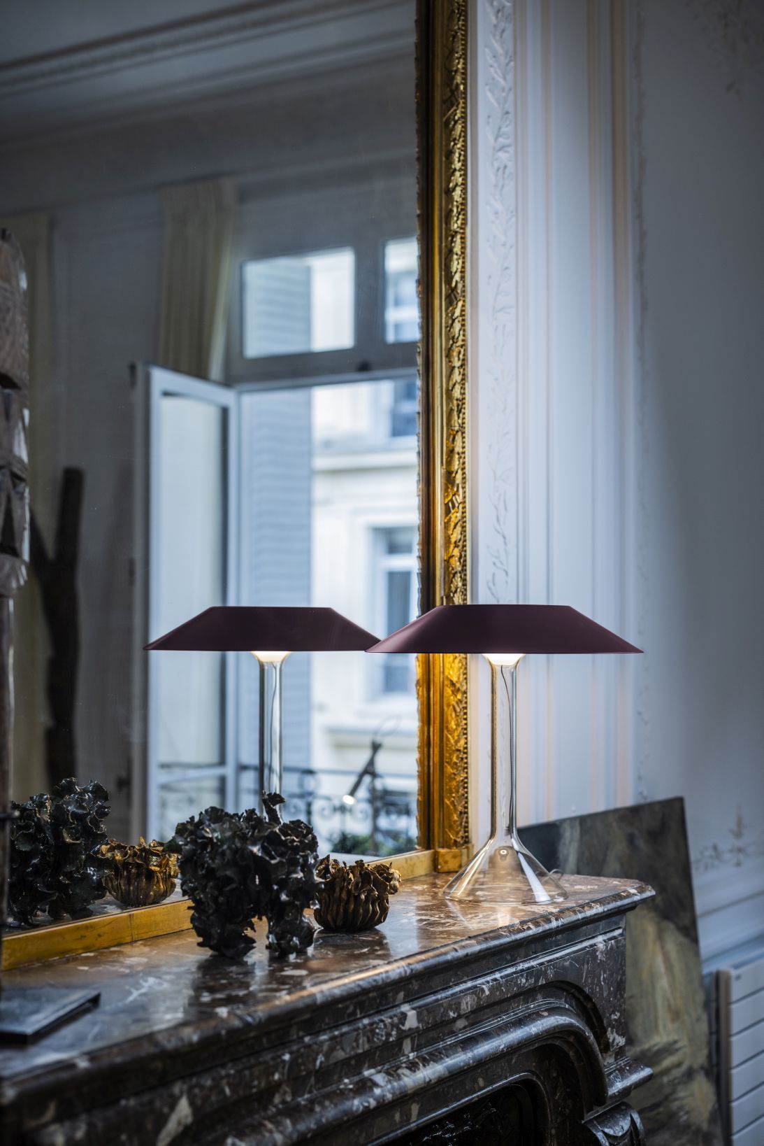 Chapeaux Tischleuchte Metall Dunkelrot Foscarini