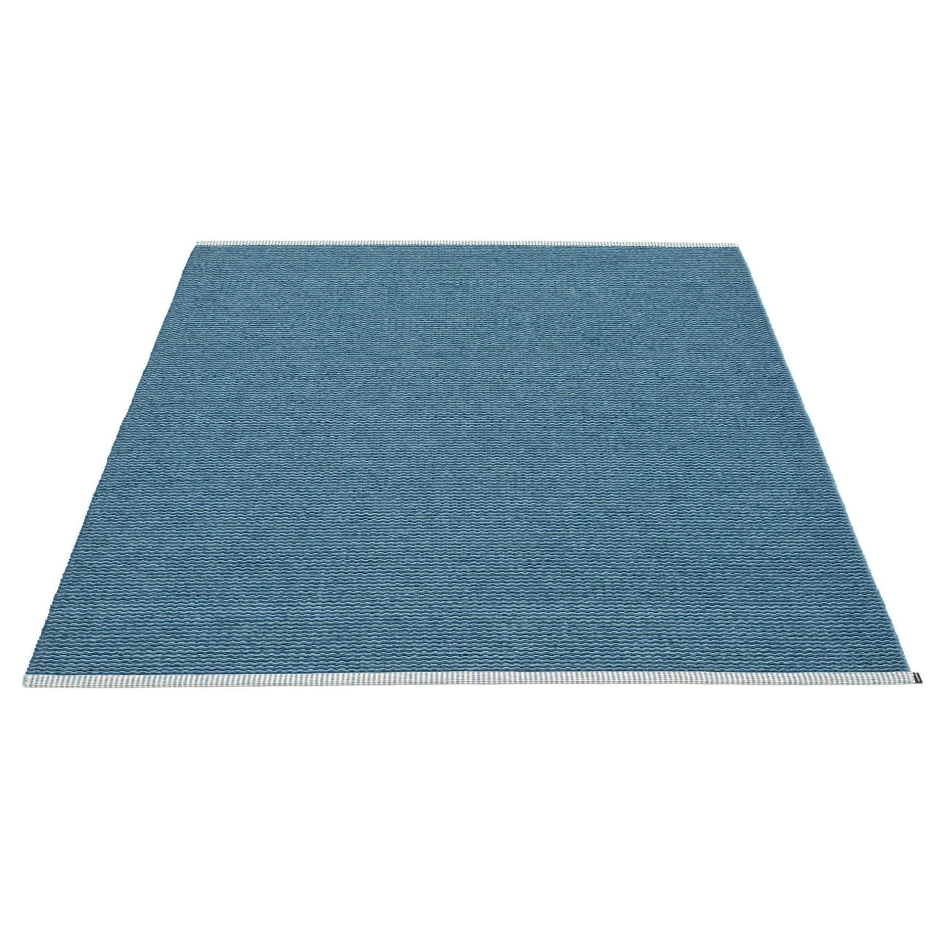 Blauer Pappelina Kunststoffteppich, Mono Design, 180x220 cm. Moderner Teppich für Innen und Außen.