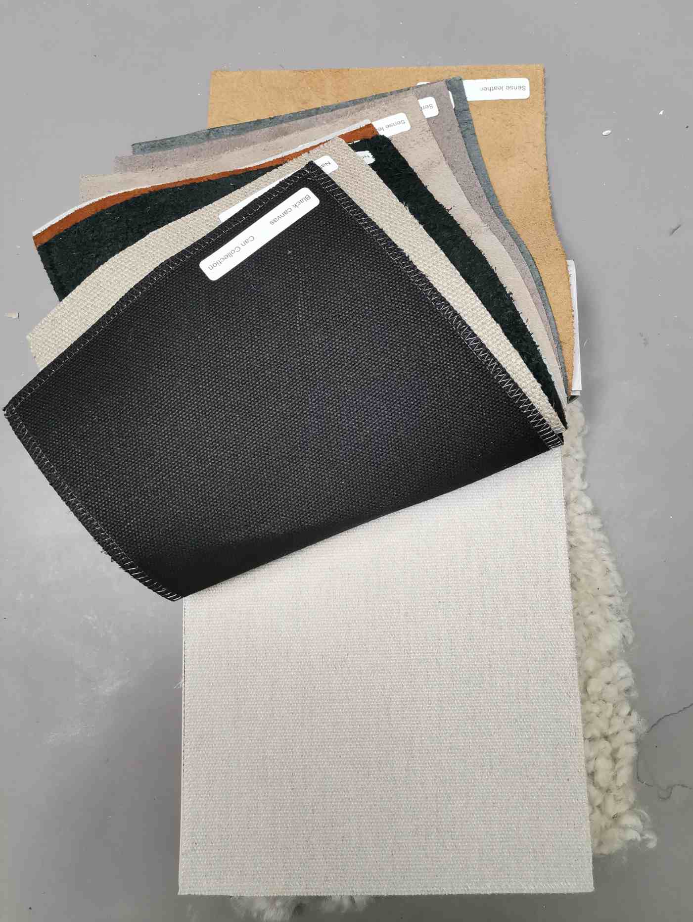 Muster Leather & Canvas Hay 