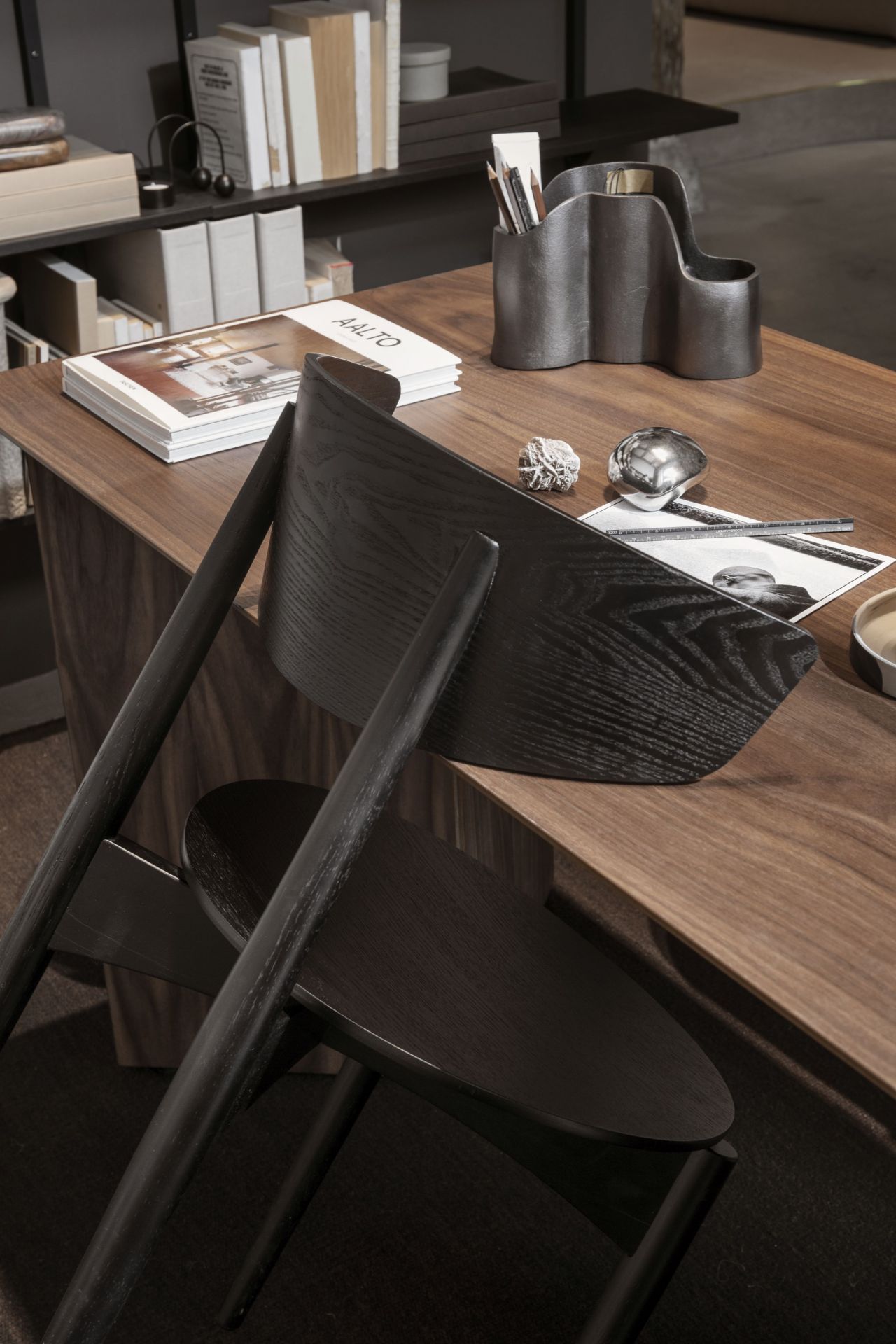 Herman Esszimmerstuhl mit Holzgestell Schwarz Ferm Living Herman Esszimmerstuhl mit Holzgestell Schwarz Ferm Living