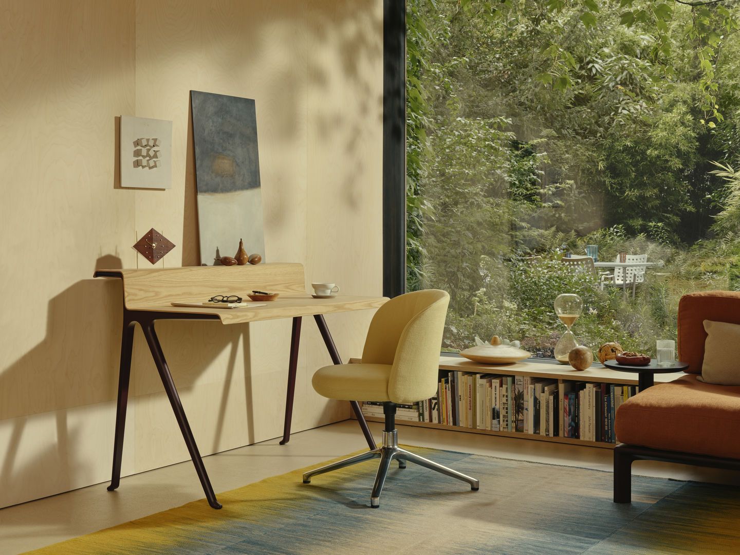 Courier Schreibtisch Vitra