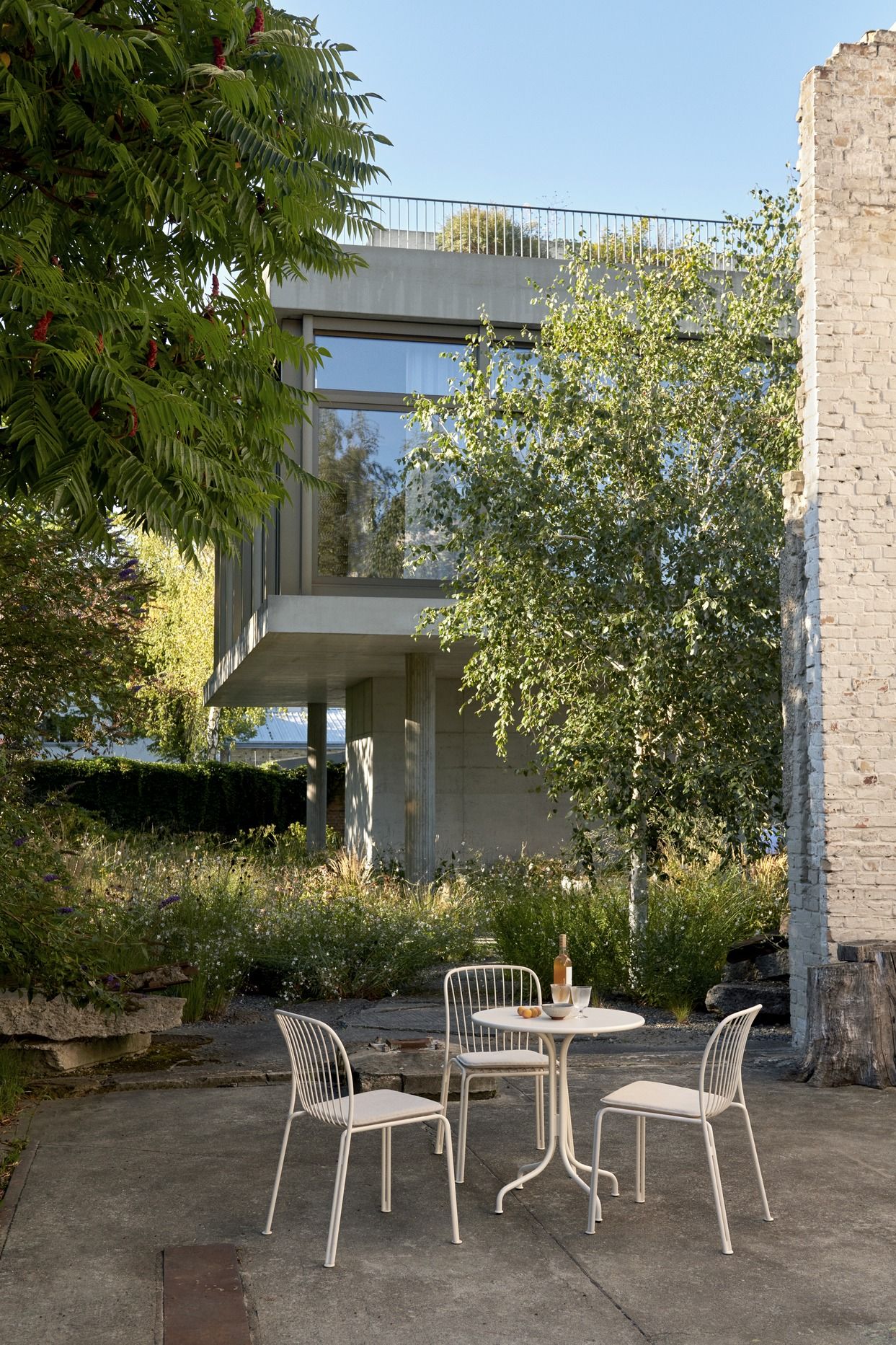 Thorvald SC96 / SC97 Outdoor Café table Tisch AndTradition