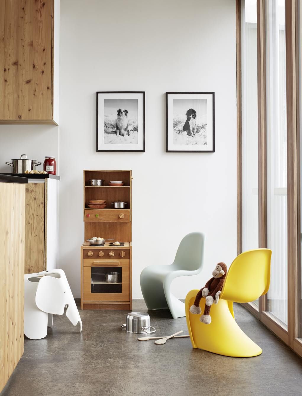 Eames Elephant Hocker Vitra