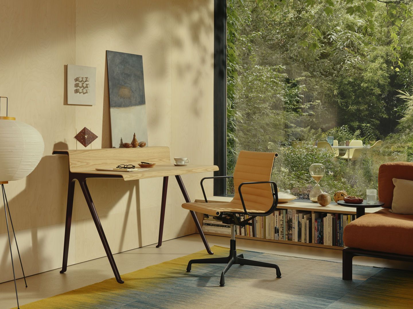Courier Schreibtisch Vitra