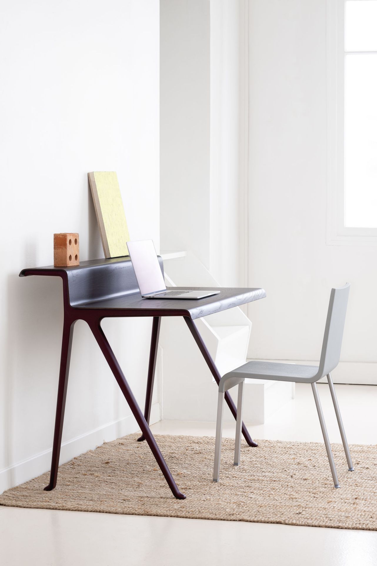 Courier Schreibtisch Vitra