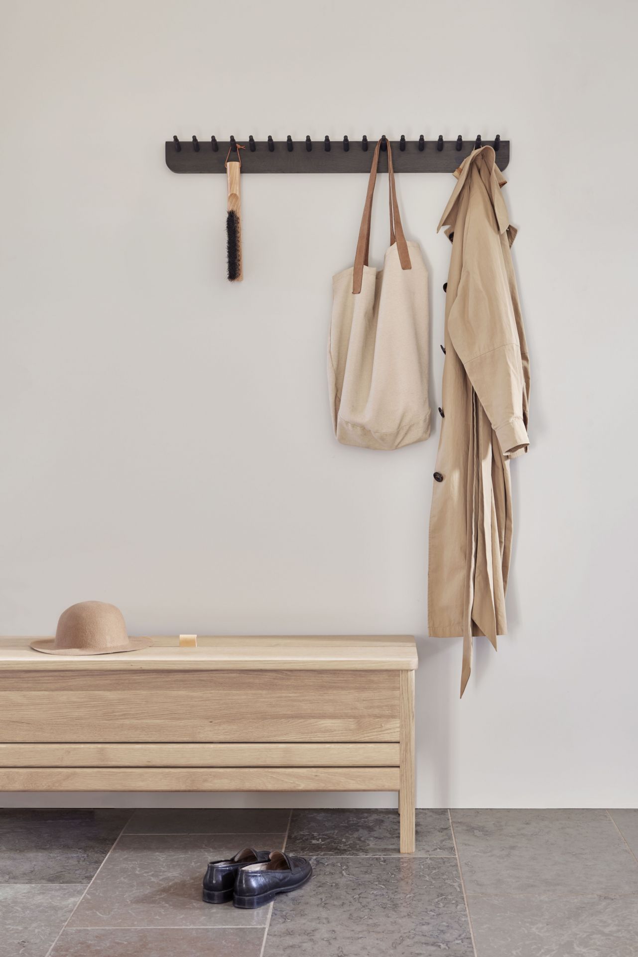 A Line Truhenbank 111 Eiche weiß geölt Form & Refine