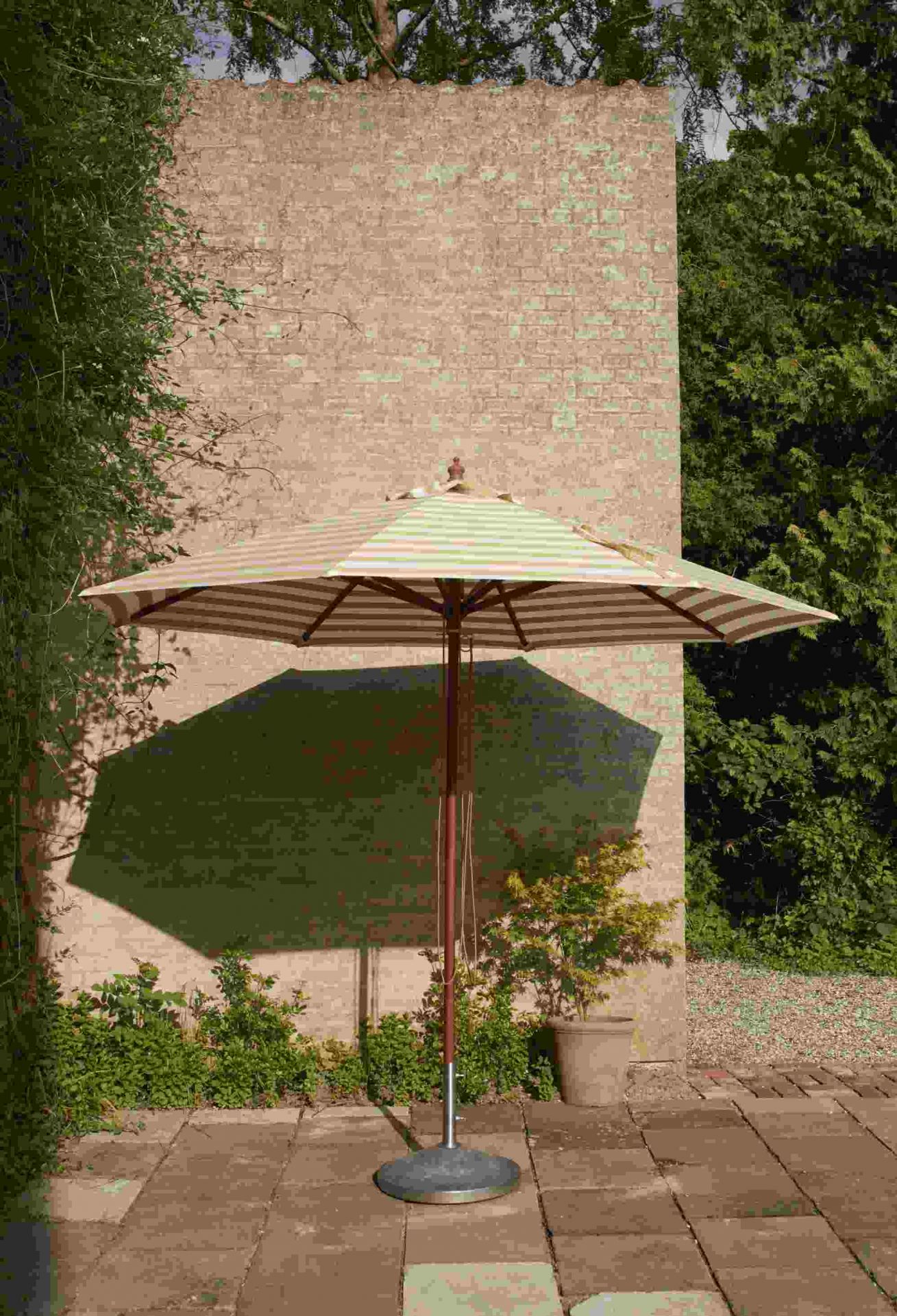 Capri Umbrella Foot Sonnenschirm Fuß Skagerak by Fritz Hansen