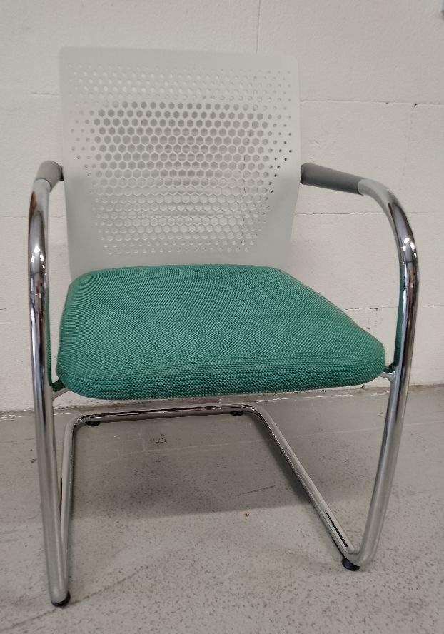 ID Visitor Air Freischwinger Vitra AUSSTELLUNGSSTÜCK / GEBRAUCHTMÖBEL