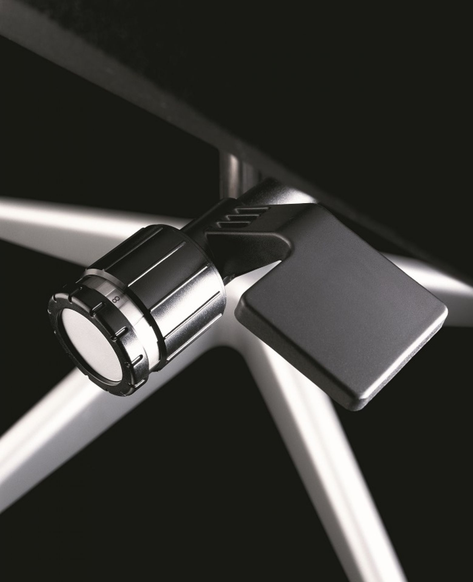 Please Drehstuhl von Steelcase Aktionsmodell