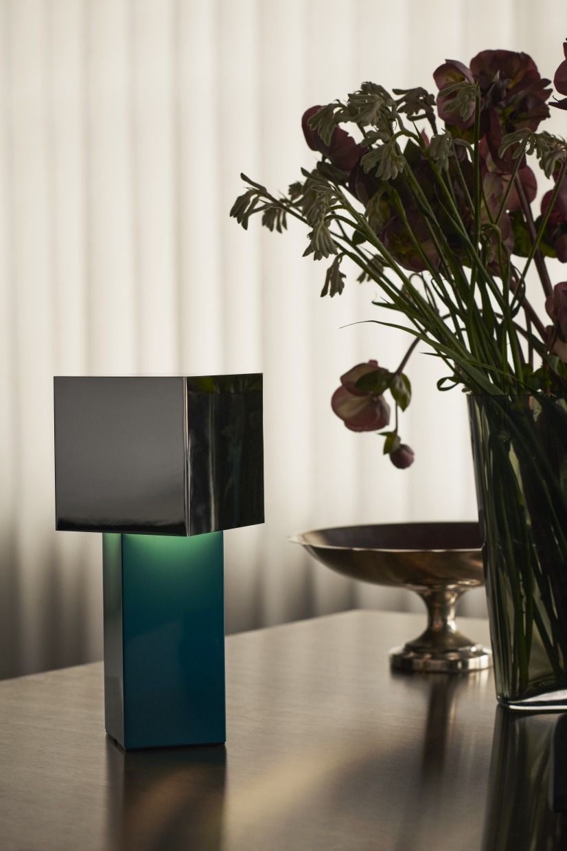 Pivot ATD7 Portable Tischleuchte / Akkuleuchte AndTradition