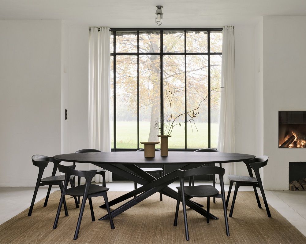 Mikado Esstisch oval Eiche schwarz Ethnicraft