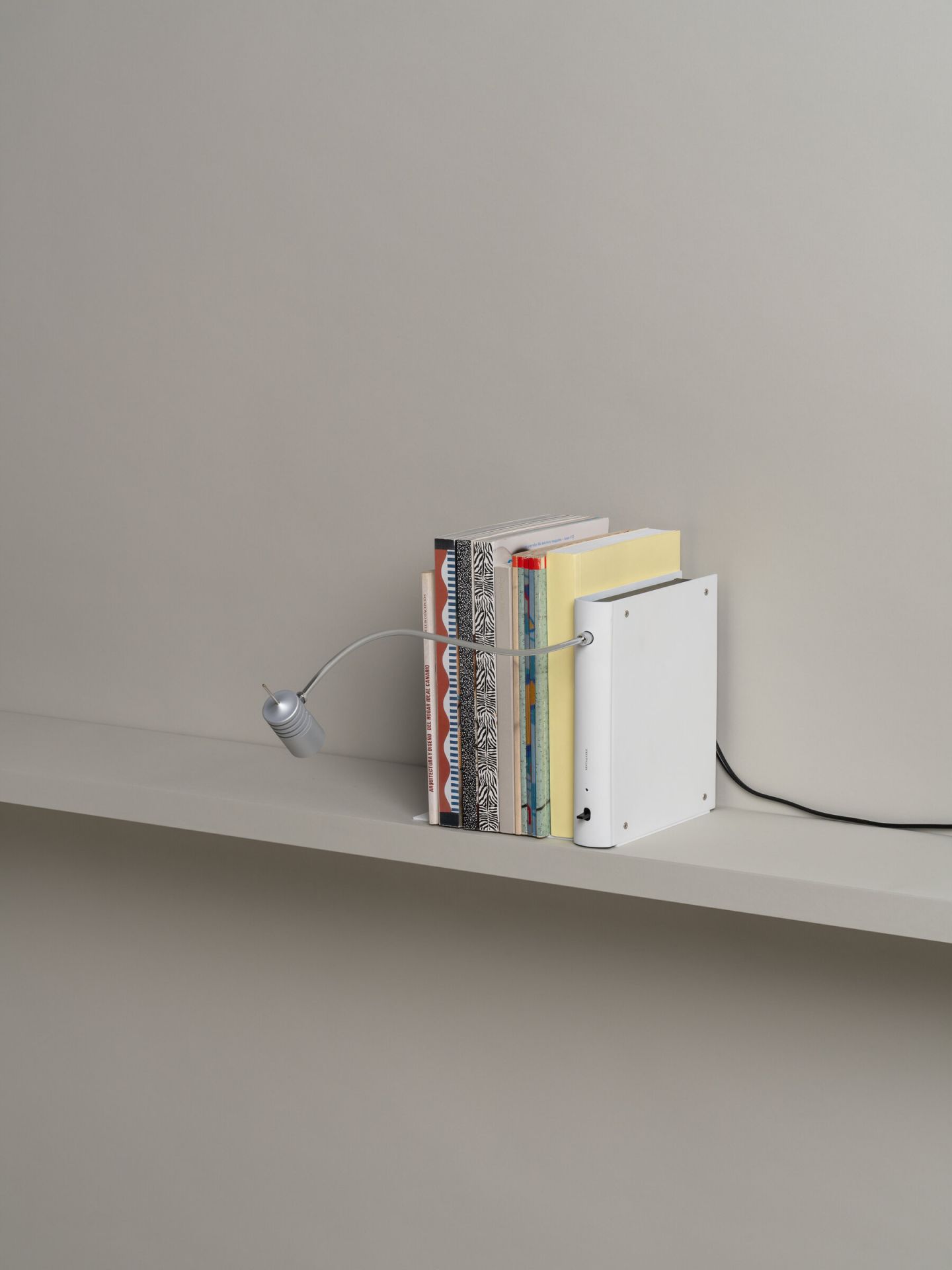 Bib Luz Tischleuchte Off White Santa & Cole