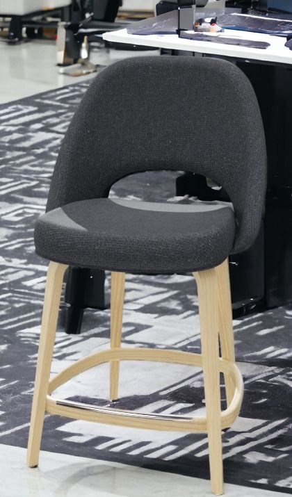Saarinen Barstool Barhocker Thekenhöhe 101,5 cm Knoll International