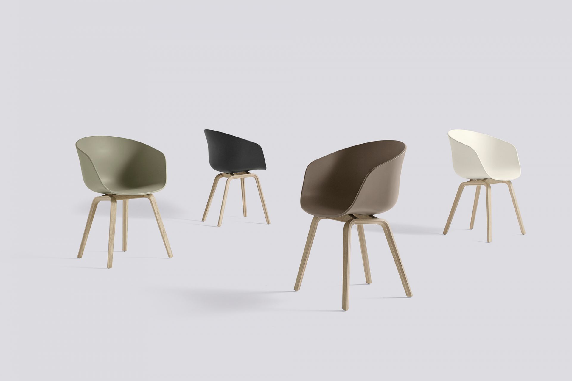 About A Chair AAC22 / AAC 22 Stuhl Hay Eiche matt lackiert - Orange About A Chair AAC22 / AAC 22 Stuhl Hay Eiche matt lackiert - Orange
