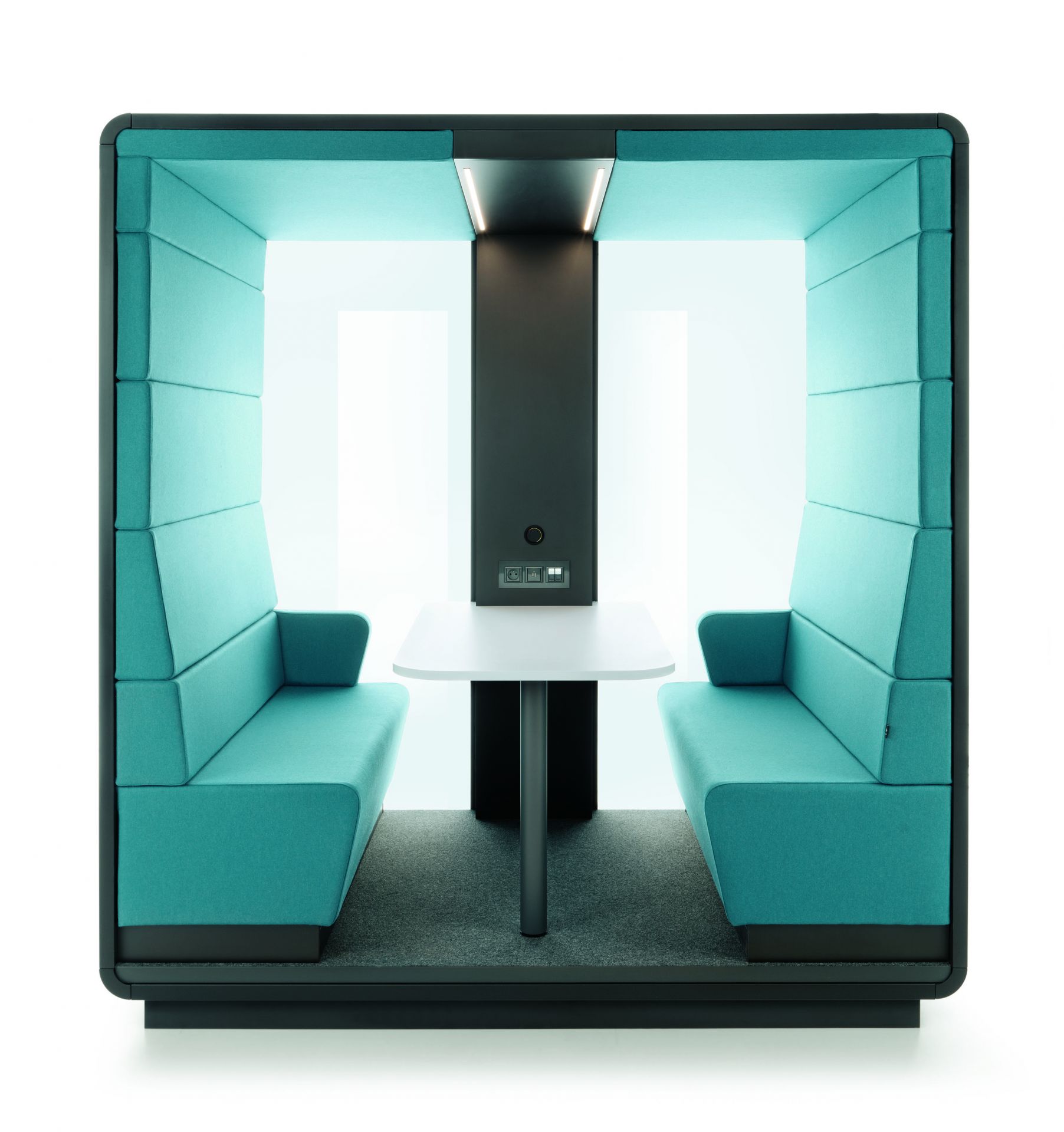 HushMeet Open Meetingbox: Schallgedämmte Bürokabine mit blauen Sitzen und Tisch für konzentriertes Arbeiten.