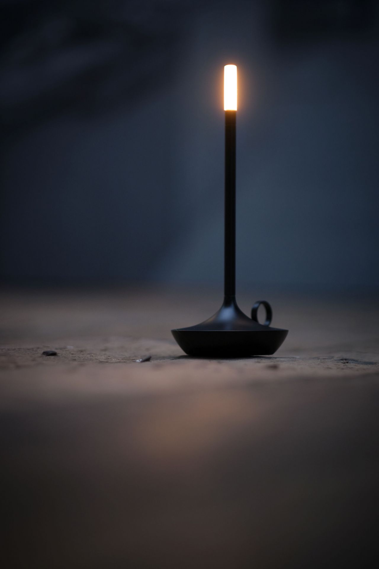 Wick Portable Akkuleuchte / Tischleuchte mit USB schwarz Graypants