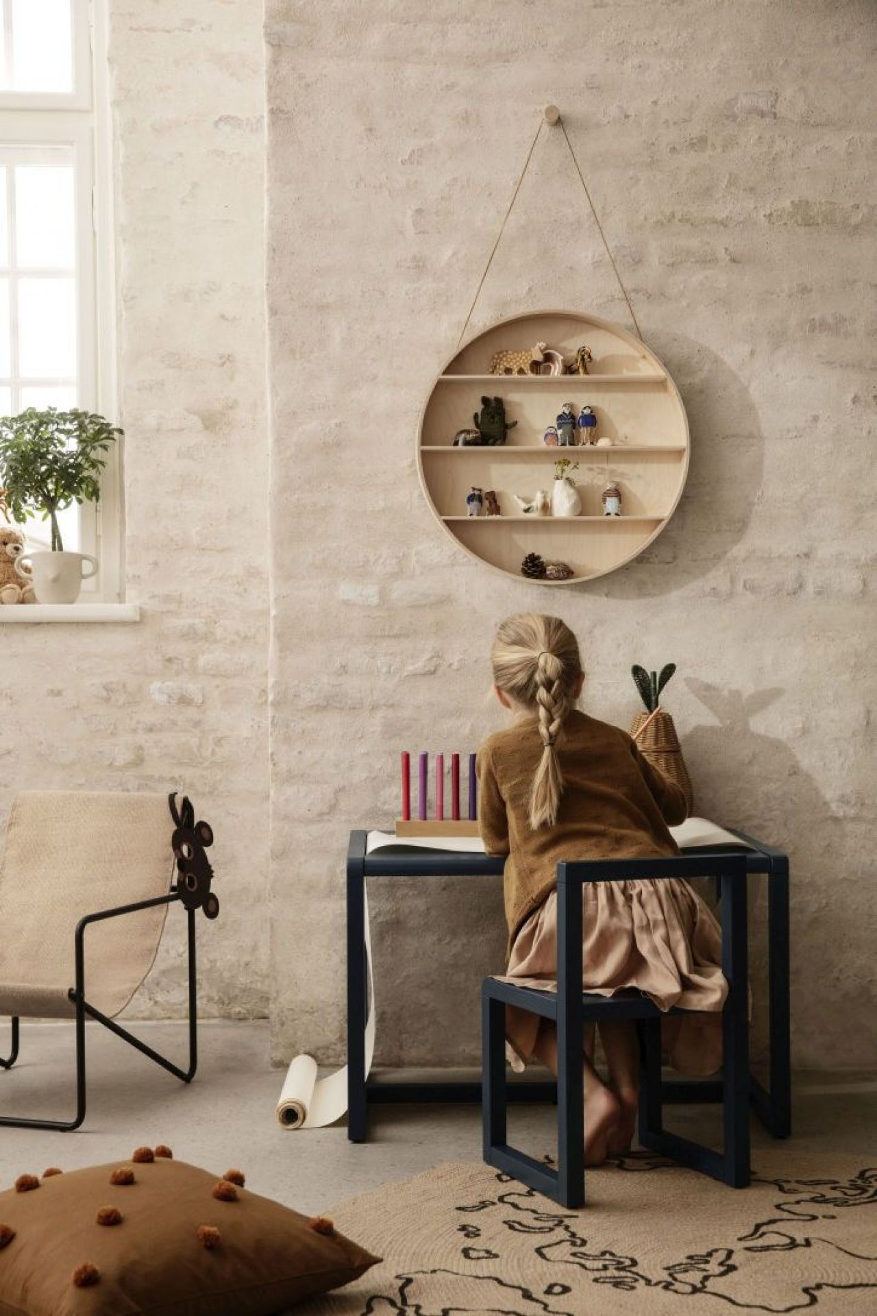 Little Architect Desk Tisch Dunkelblau Ferm Living EINZELSTÜCK