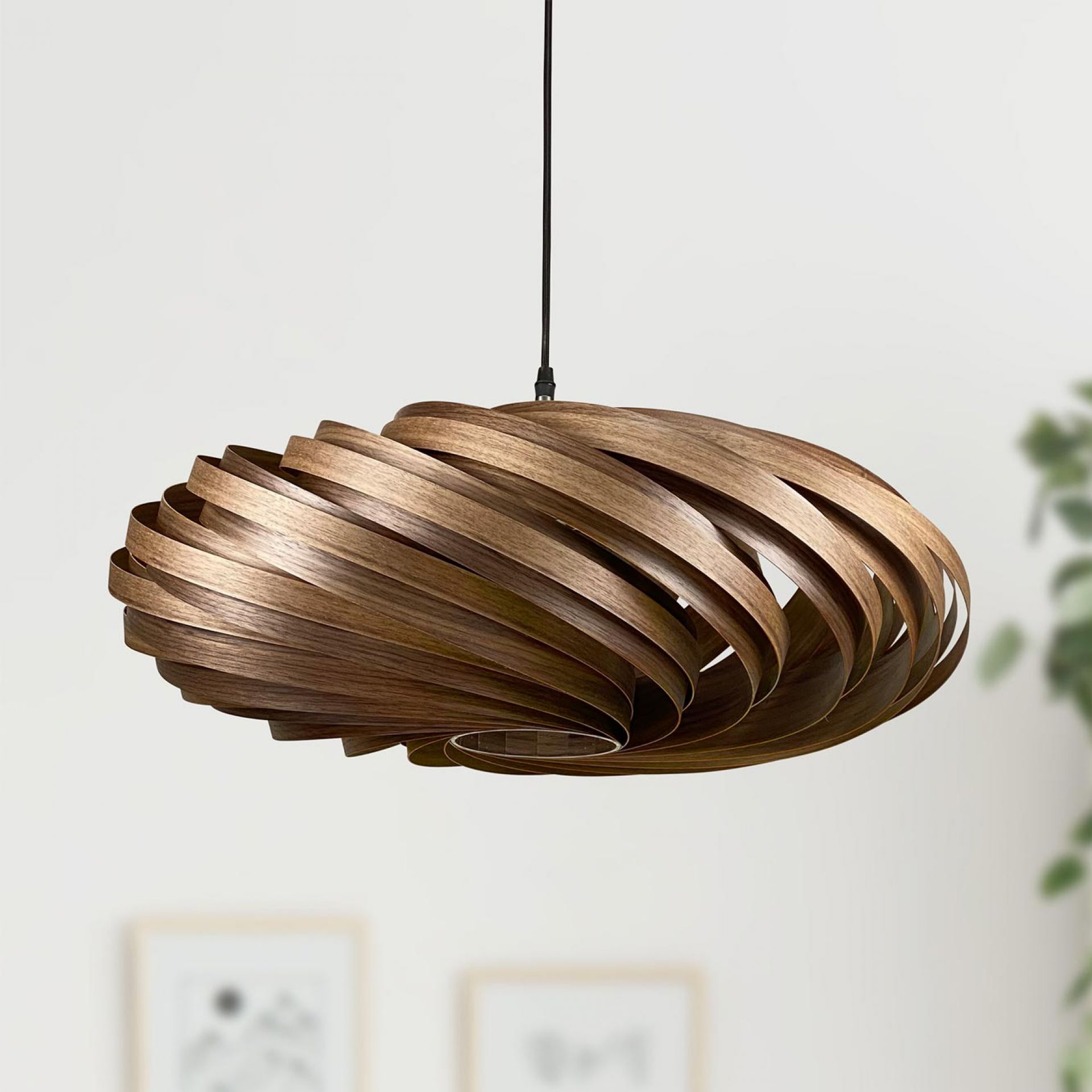 Veneria Hängeleuchte Ø60 cm Nussbaum Gofurnit