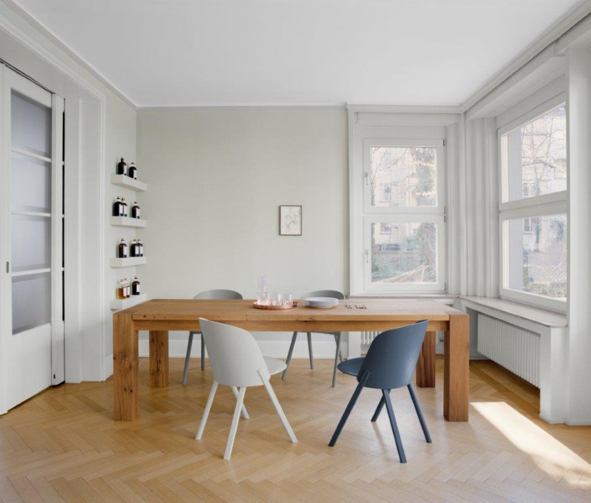 CH05 This Stuhl e15