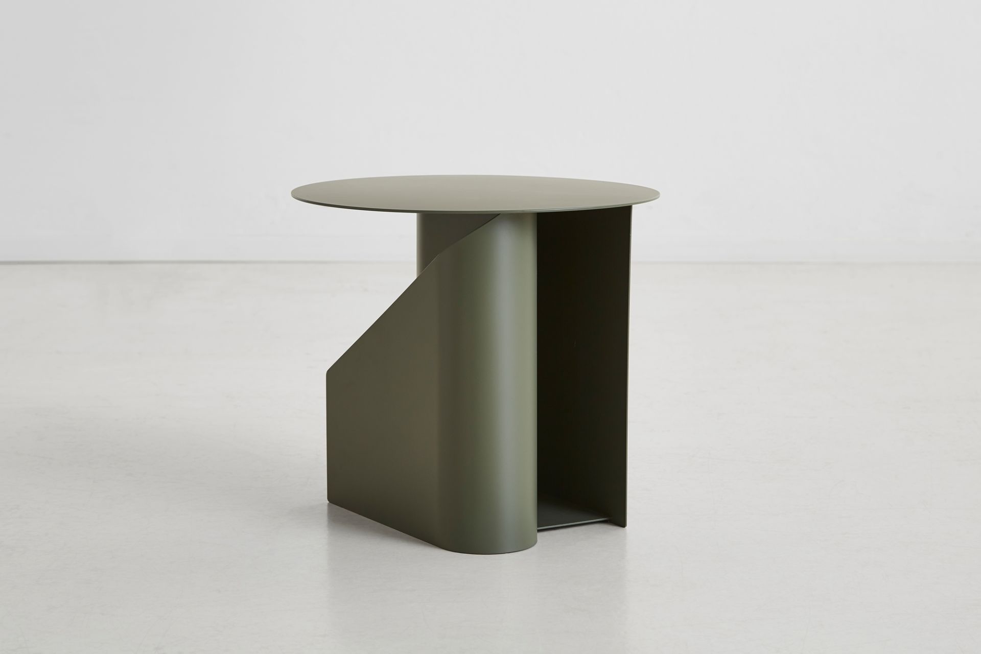 Sentrum Side Table Beistelltisch Staubiges grün Woud EINZELSTÜCK