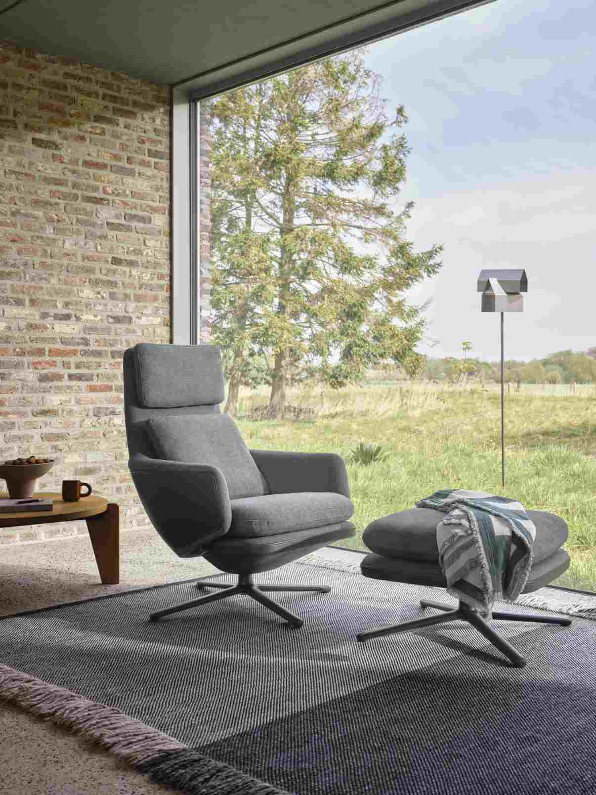 Grand Repos Sessel  + Ottoman Vitra Poliert Nubia Elfenbein / Perle