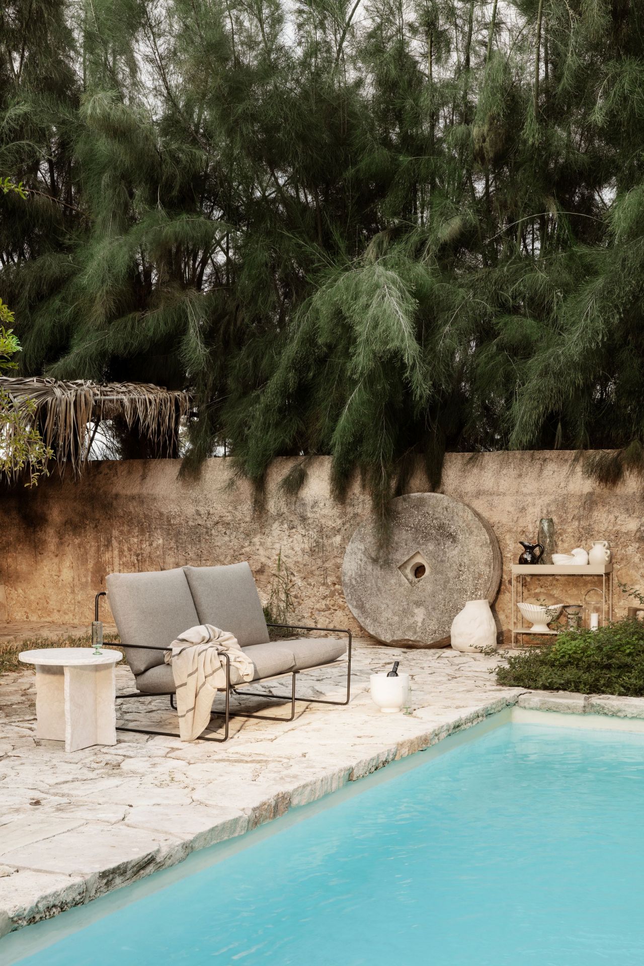 Desert Outdoor Sofa Gestell Schwarz Ferm Living