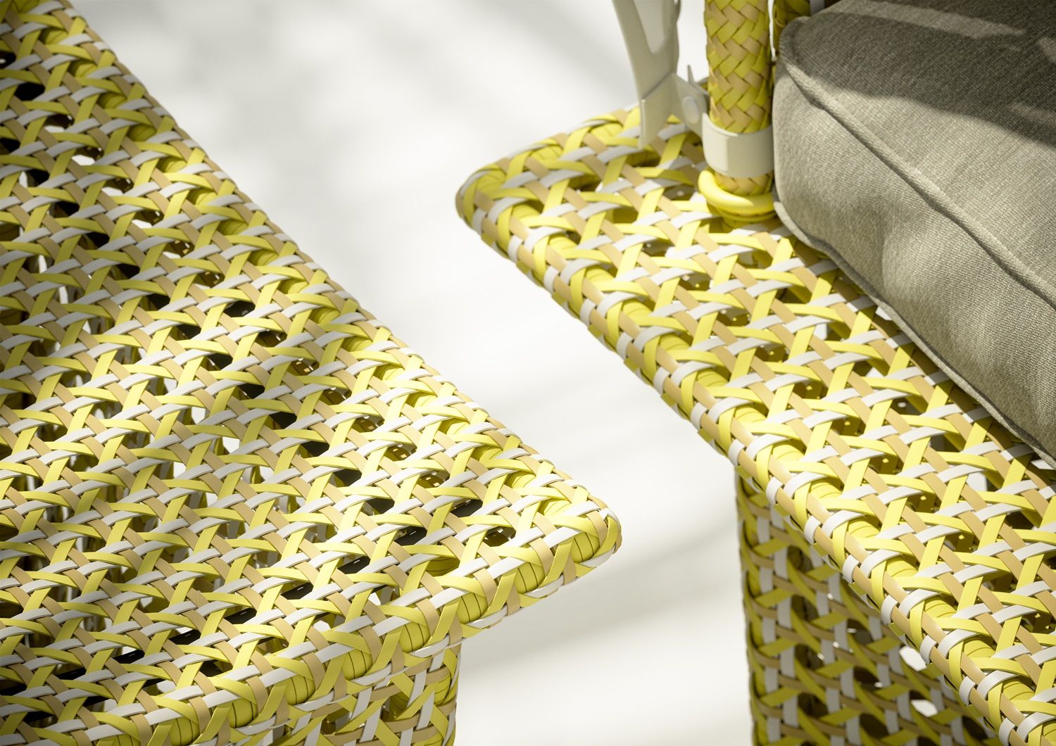 Daydream Daybed mit Polster Dedon