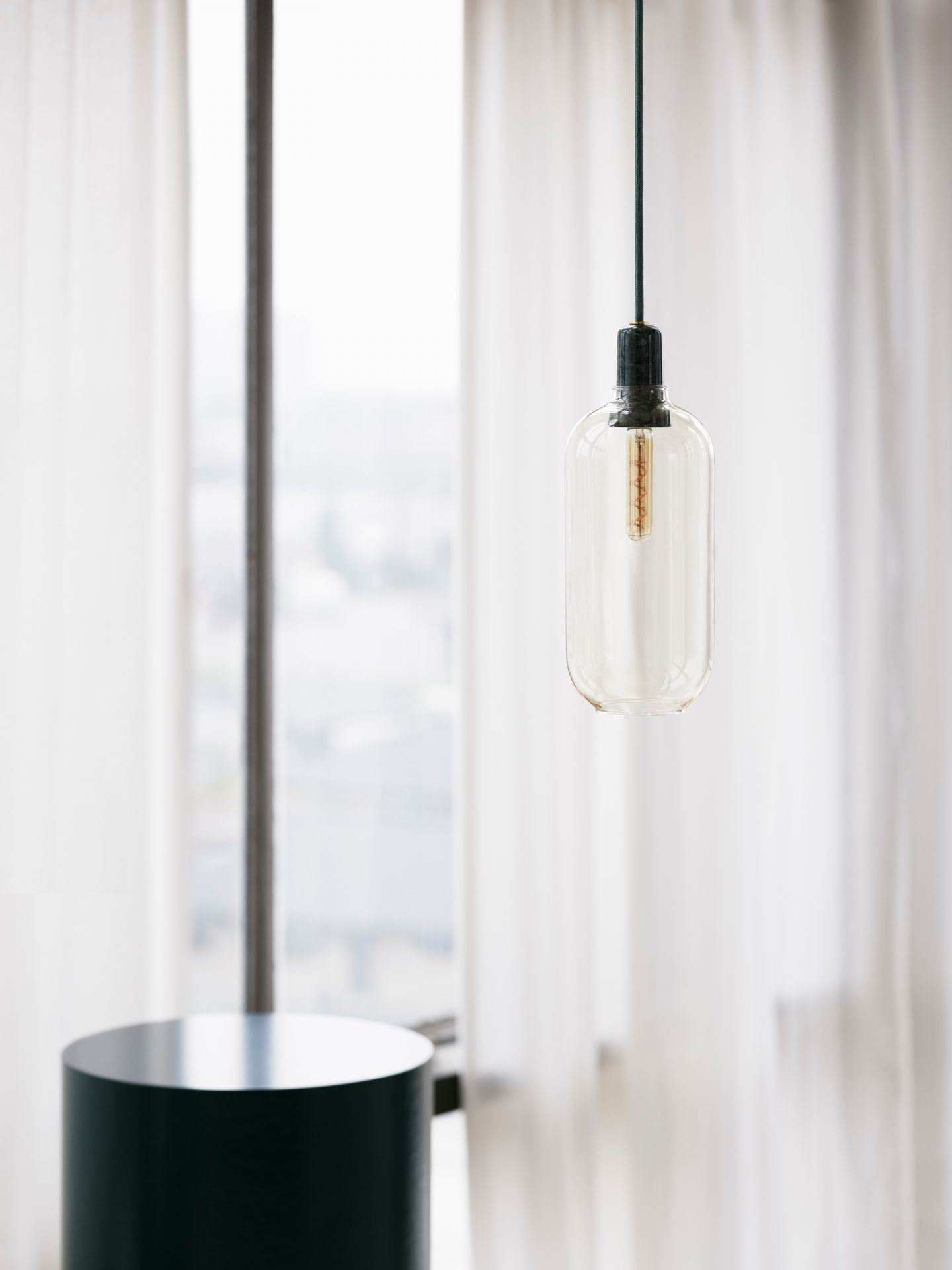 Amp Lamp Hängeleuchte  Ø 11,2 x H 26 cm / GOLD-GRÜN Normann Copenhagen EINZELSTÜCK