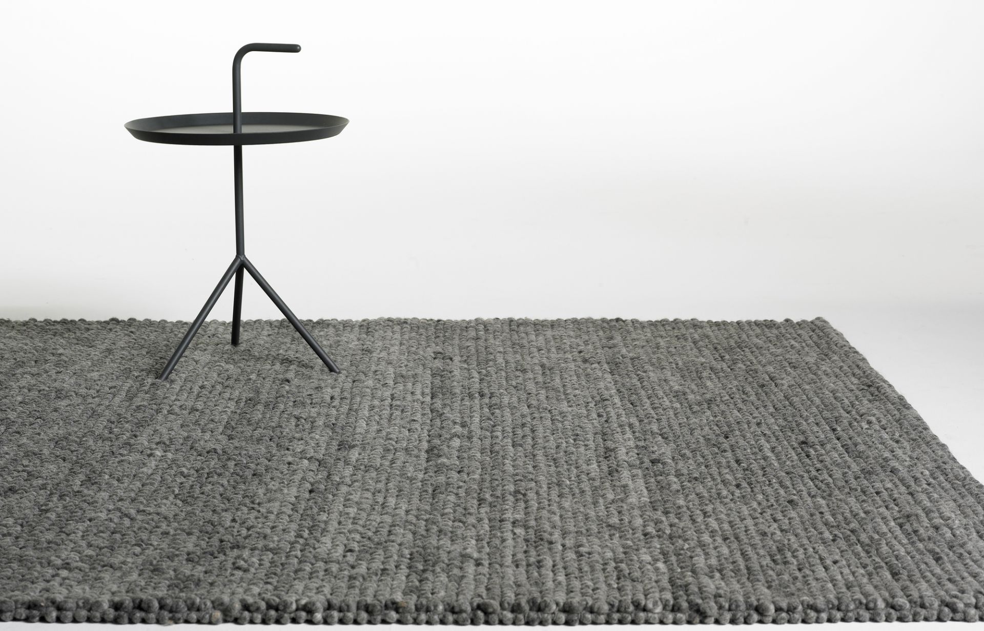 Peas Teppich L 200 x B 140 cm Soft grau Hay