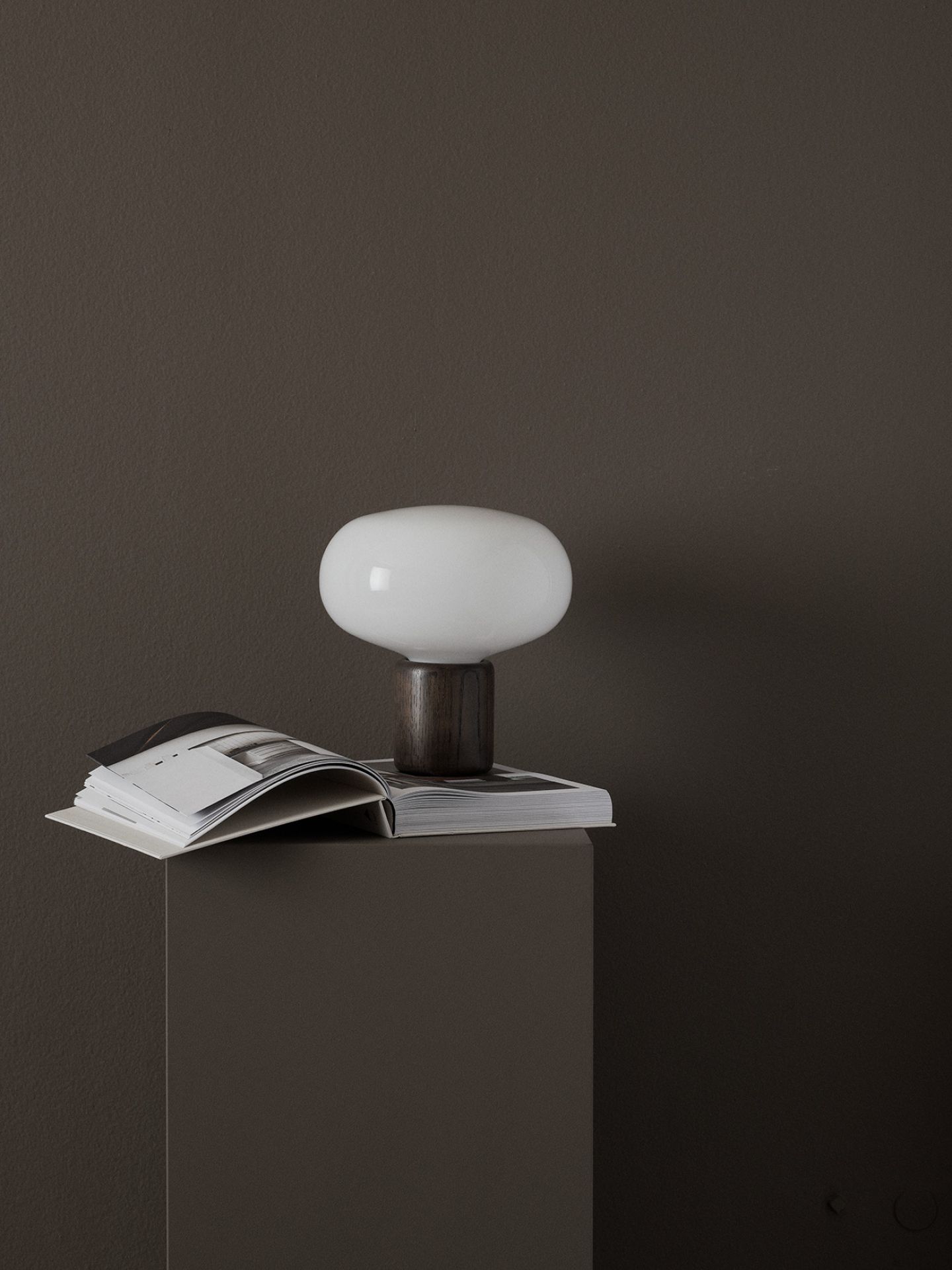 Karl-Johan Table lamp Tischleuchte New Works eiche/opal glas