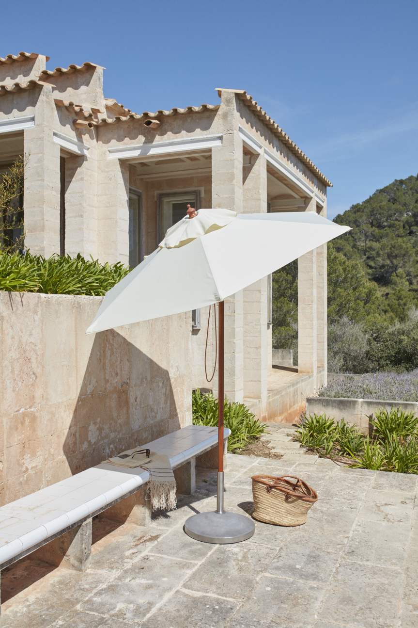 Capri Umbrella Foot Sonnenschirm Fuß Skagerak by Fritz Hansen