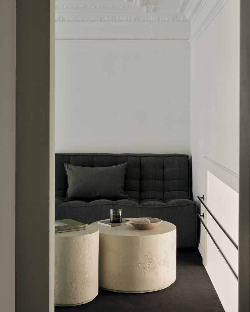 Elements Couchtisch Microcement Off White Rund Ethnicraft