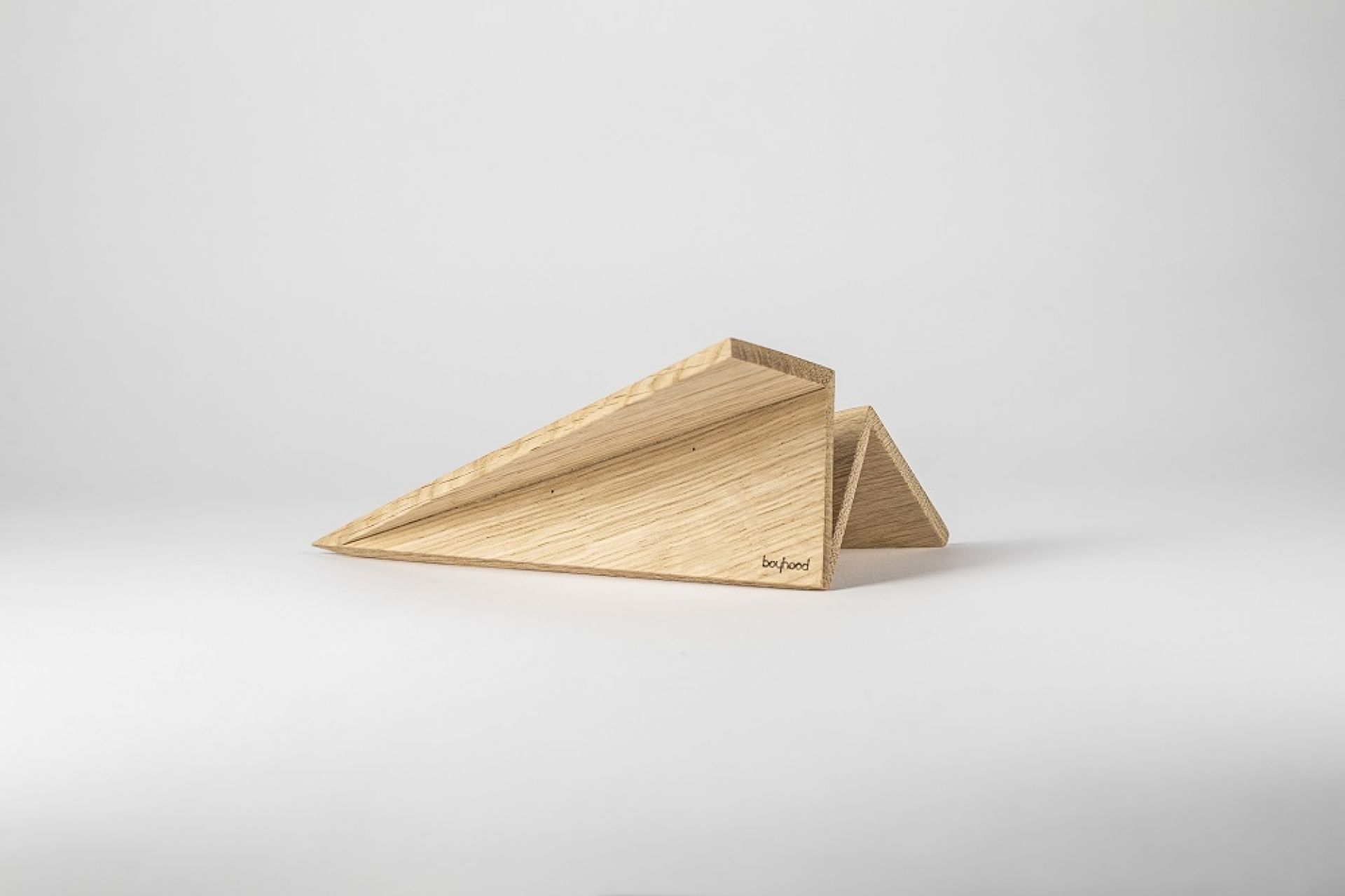 Maverick Paperplane Holzfigur Papierflugzeug Boyhood groß Eiche natur EINZELSTÜCK