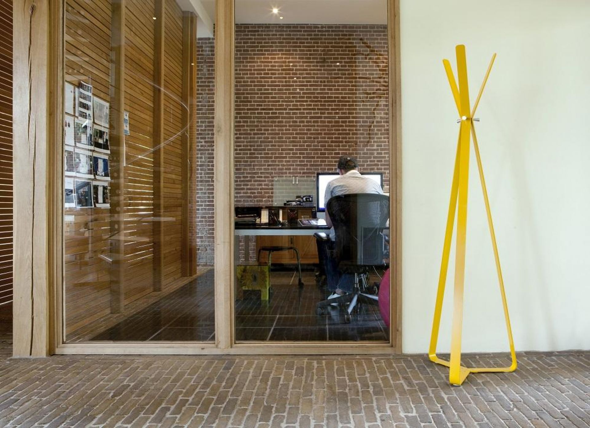 Bend Standgarderobe Cascando