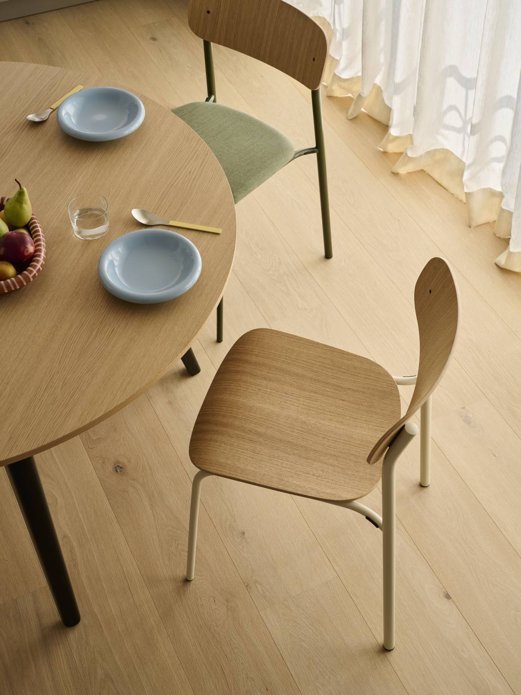 S 243 / S243 Stahlrohr Stuhl OLIVGRÜN Thonet EINZELSTÜCK