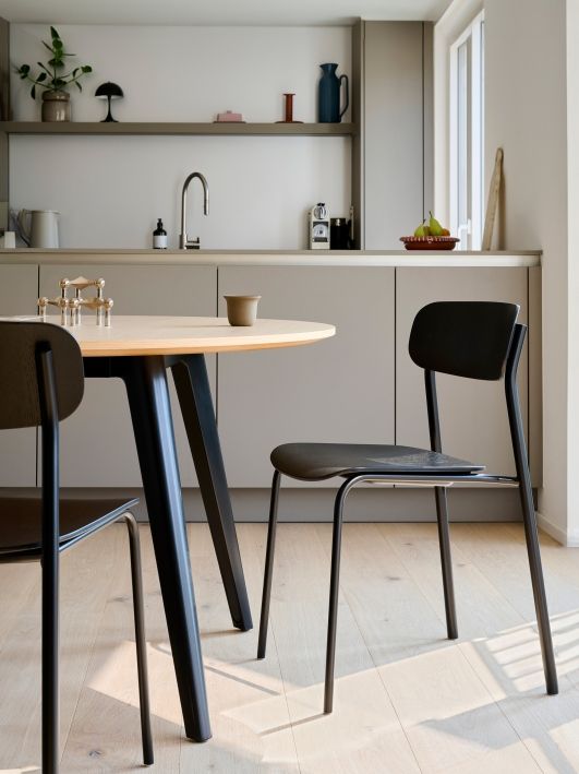 S 243 / S243 Stahlrohr Stuhl OLIVGRÜN Thonet EINZELSTÜCK