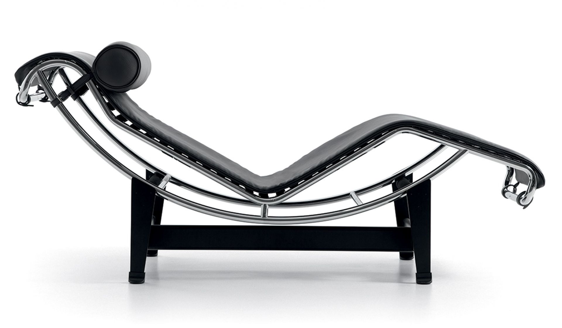 4 Chaise Longue à reglage continu Liege Leder schwarz ( Graphit ) / Nackenrolle gleiche Lederfarbe Cassina VORZUGSKOMBINATION QUICK-SHIP