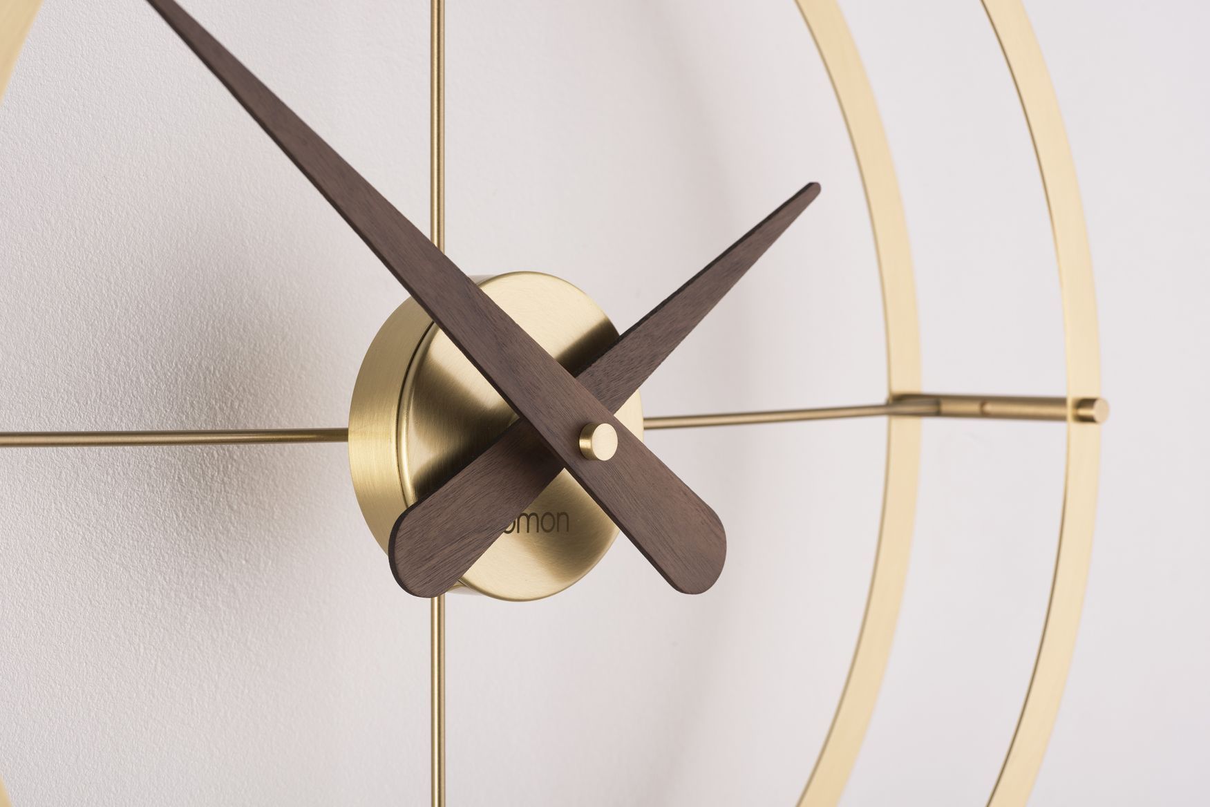 2 Puntos Premium Gold Uhr Ø43cm Nomon