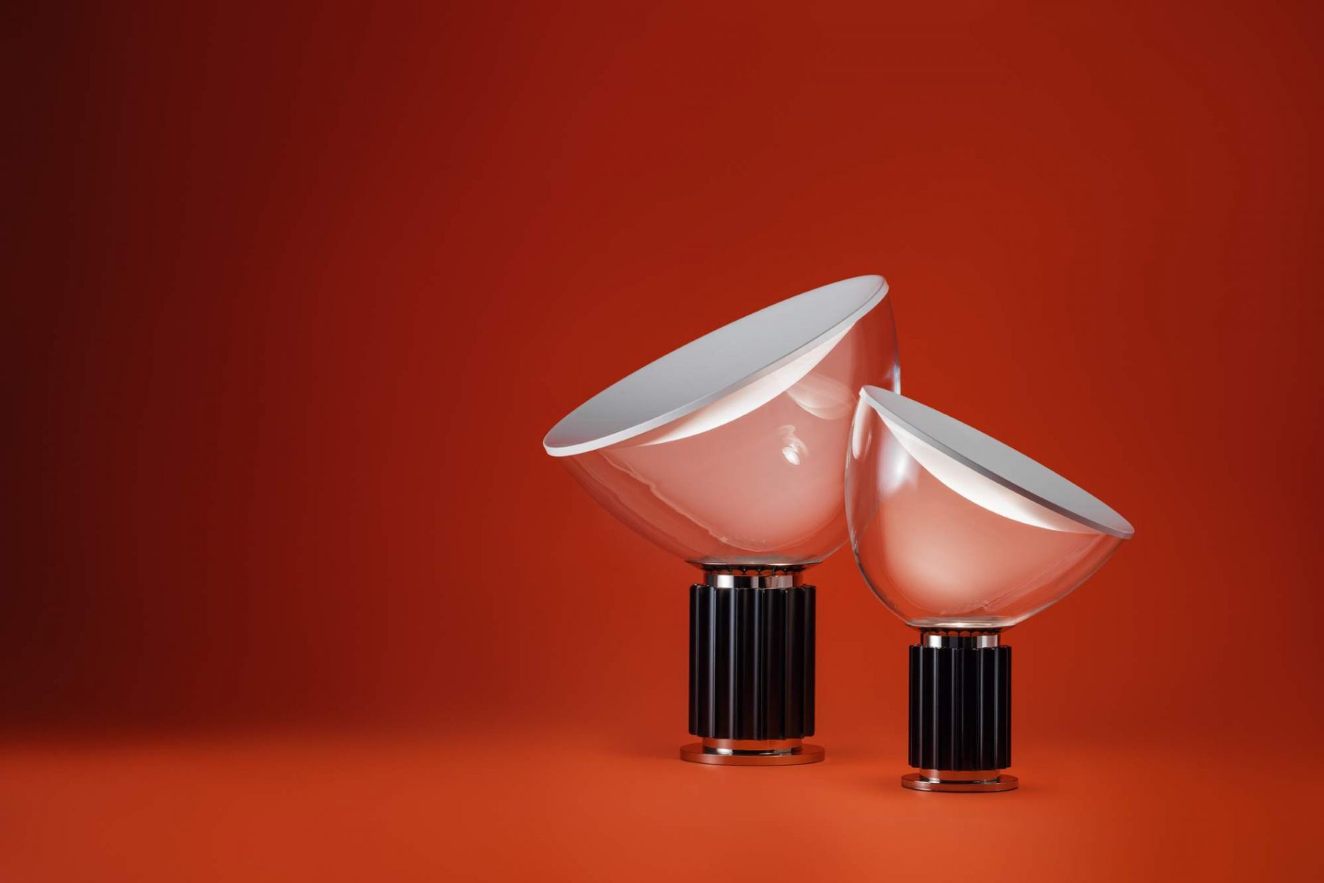 Taccia Small LED Tischleuchte Flos-eloxiertes silber