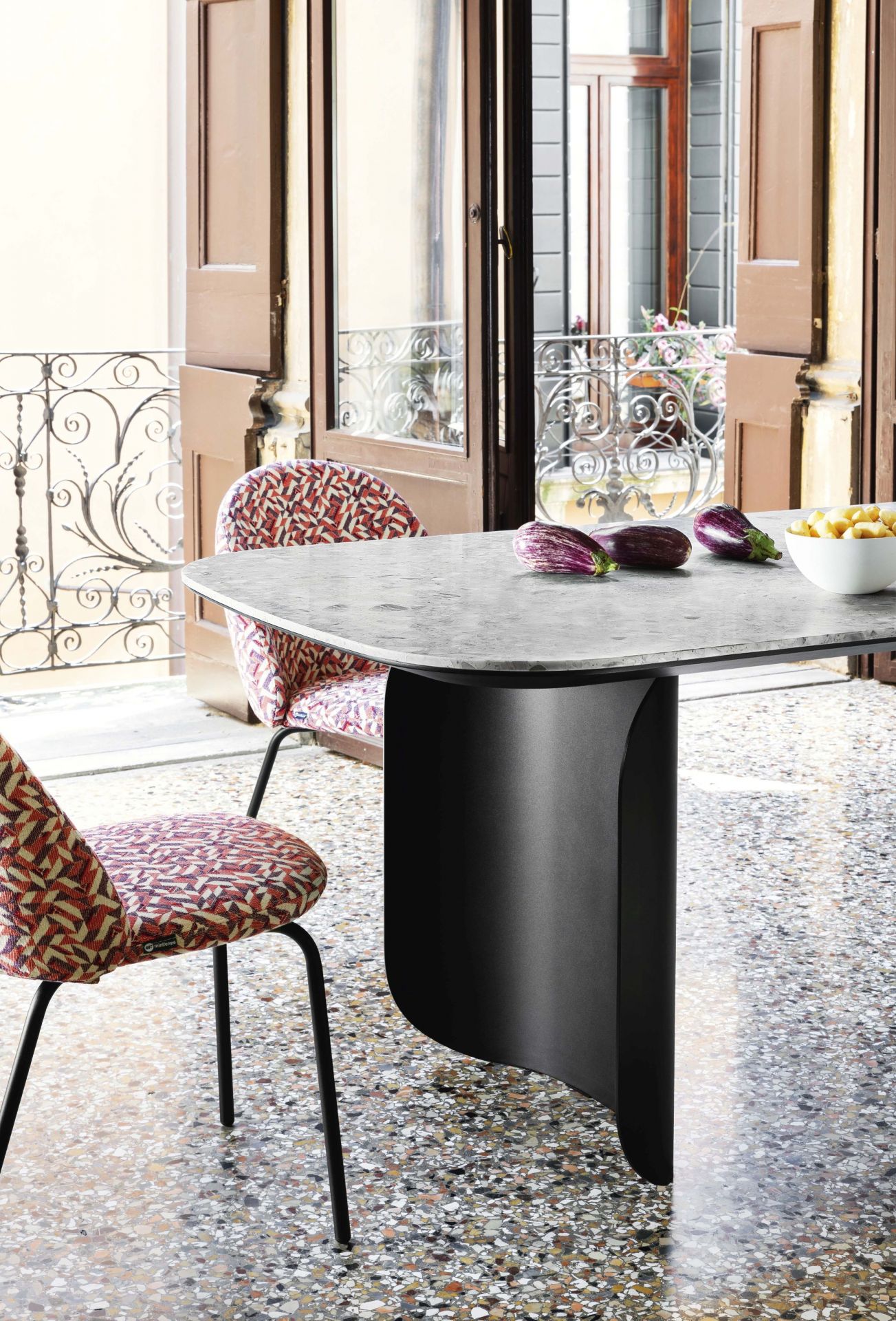Barry Palladio Moro Marmor Miniforms