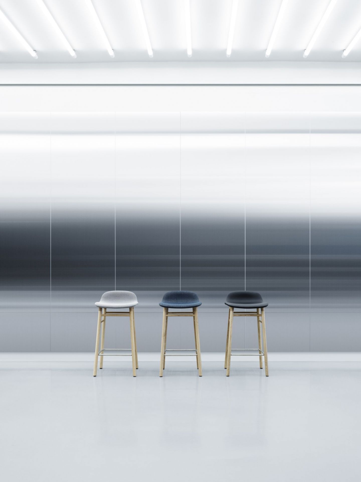 Form Barstool Barhocker H 65 cm Holz Normann Copenhagen